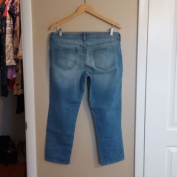 Old Navy LeBoyfriend Jeans 10 - Picture 6 of 8
